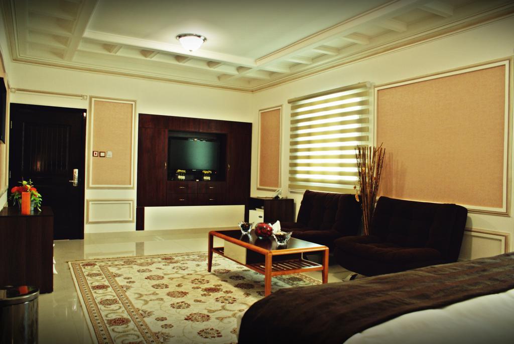 Weekend Hotel & Apartments Muskat Eksteriør bilde